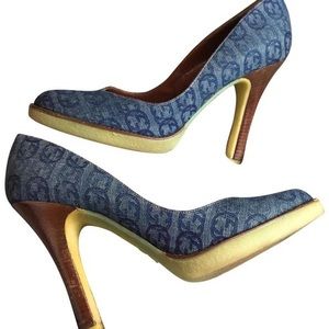 Gucci vintage GG Blue Denim Pumps